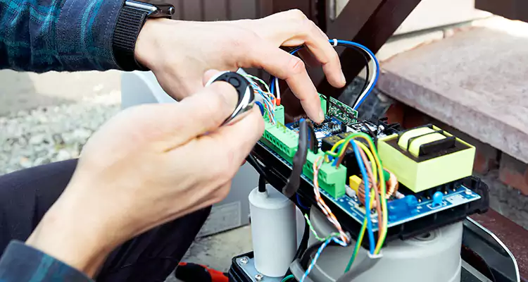 Automatic Driveway Gate Repair in Delray Beach, FL