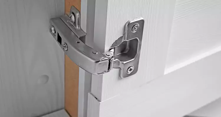 Shower Door Hinge Replacement in Delray Beach, FL