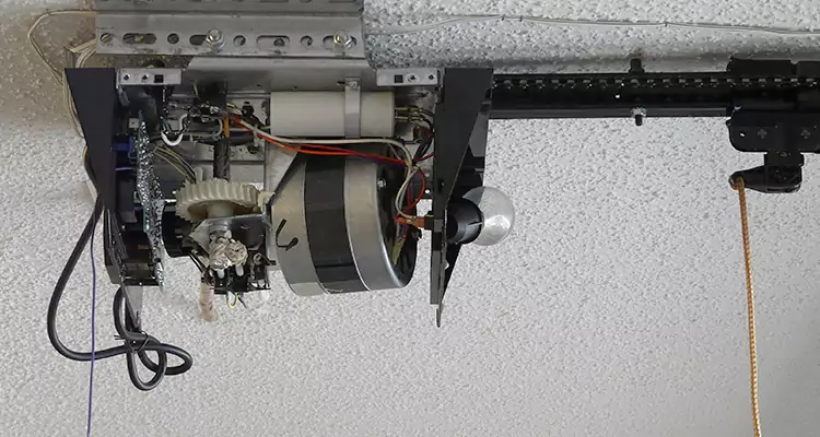 Emergency Garage Door Opener Repair in Delray Beach, FL