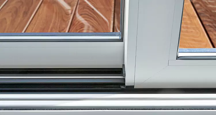Patio Doors Leaking Water Issue Repair Services in Delray Beach, FL