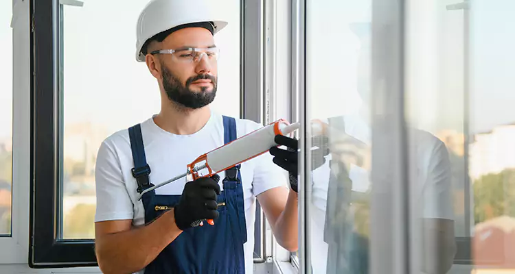 Retractable Screens Repair for Patio in Delray Beach, FL