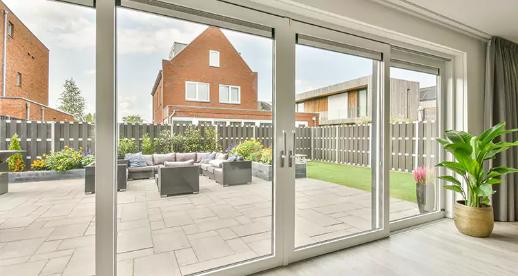Best Sliding Screen Door Replacement Company in Delray Beach, FL