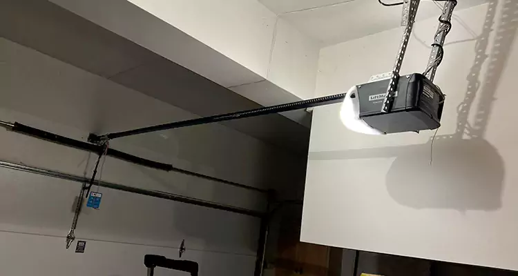 Linear Garage Door Opener Repair in Delray Beach, FL