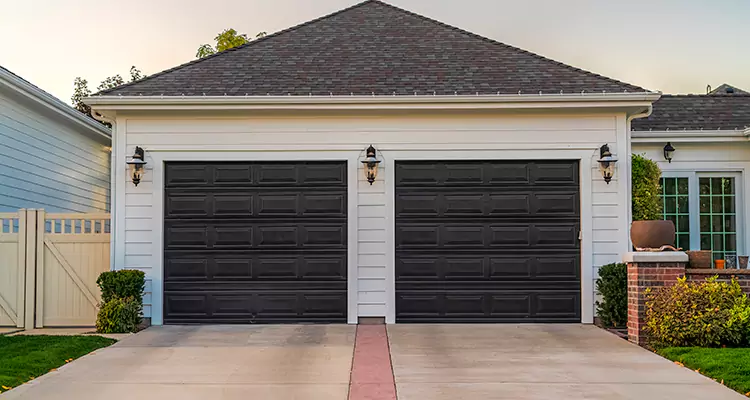 Residential Local Garage Door Repair in Delray Beach, FL