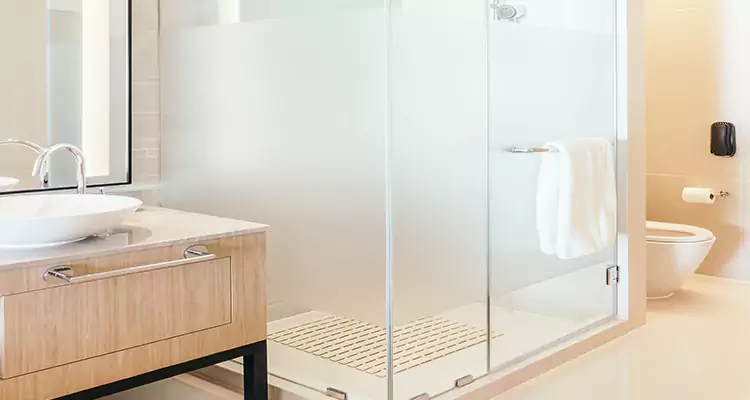 Expert Shower Door Fix and Repair in Delray Beach, FL